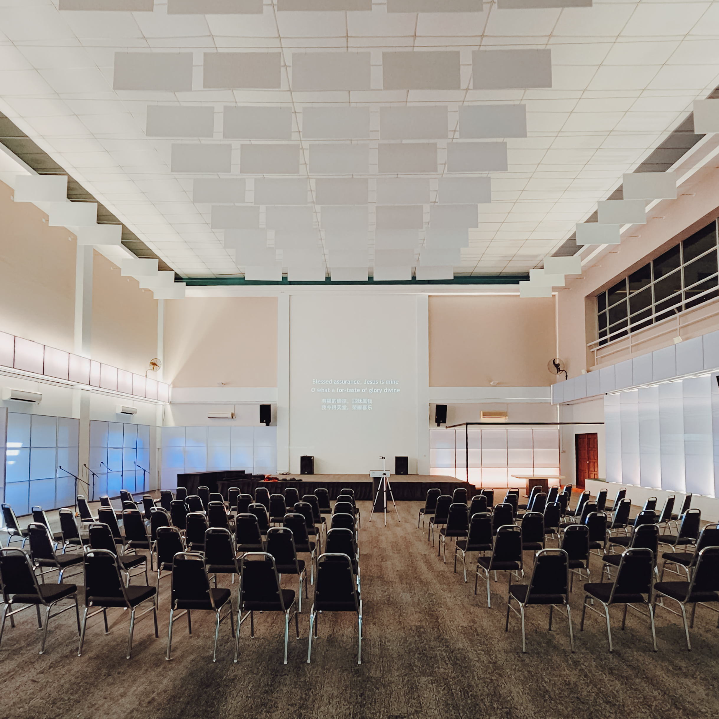 main hall for rent in kuching